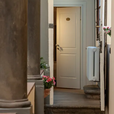 Residenza D'epoca Borgo Albizi 3* Florenz
